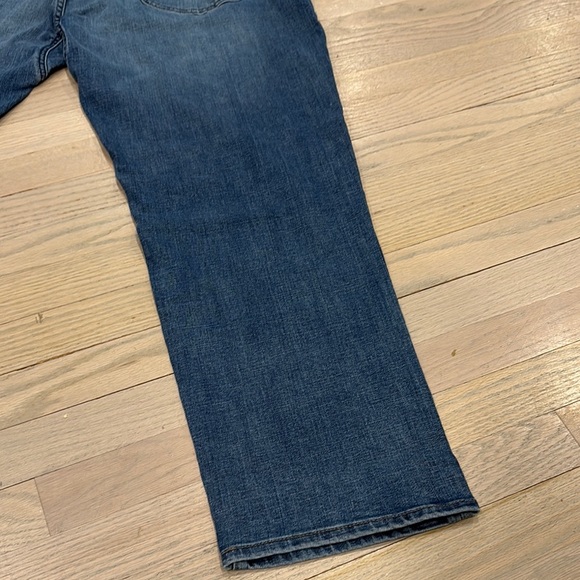 Lee Blue Relaxed Straight Fit Jeans/ Extreme Motion Tapered Leg - Picture 12 of 16